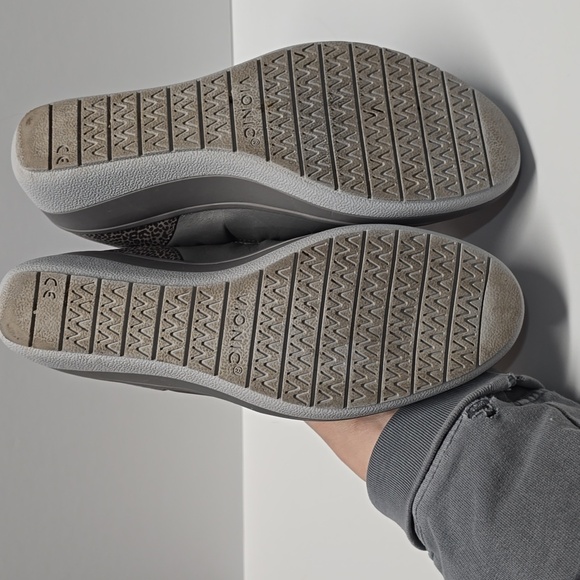 {Vionic} Women's Advantage Jacey Slip On Wedges Supportive Ladies Platform Wedge - Picture 8 of 11